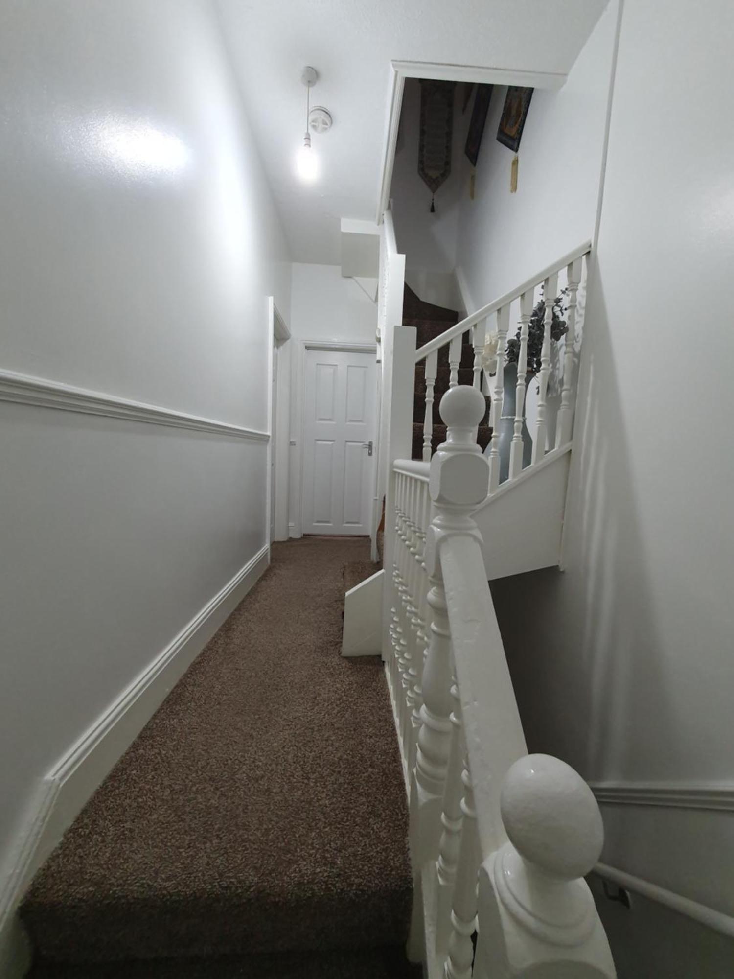 Private Room In Кардифф Экстерьер фото